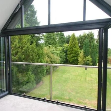 Luxury House In Solihull Kültér fotó
